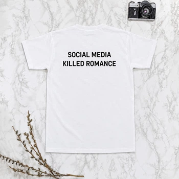Футболка мужская "SOCIAL MEDIA KILLED ROMANCE" XL