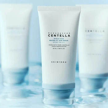 Сонцезахисна крем сироватка Skin1004 Madagascar Centella Hyalu-Cica Water-Fit Sun Serum SPF50+ 50 мл