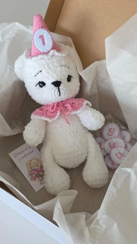 BABY BOX для новонанародженого немовля, Ведмедик білий з рожевим ковпачком для щомісячних фото з ковпачком 12 місяців, плюшева пряжа