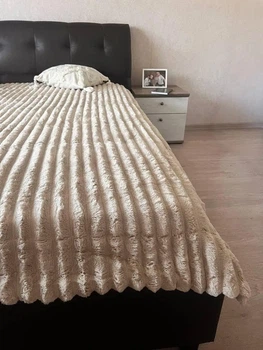 Теплое велюровое плед-покрывало Шарпей на овчинке евро размера 200x230 (бежевый) (WOOLL78)