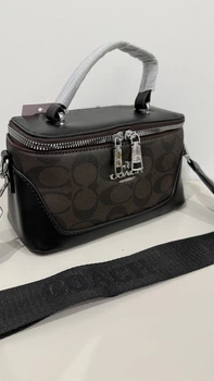Жіноча сумка кросбоді саквояж з логотипом Coach сумка бочонок
