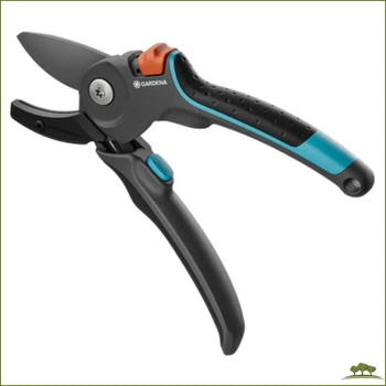 Секатор Gardena PremiumCut Pro 24 мм с наковальней для обрезки сухих веток