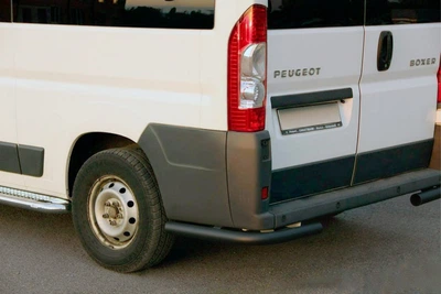 Задние уголки AK003 Черные (2 шт., нержавейка) для Peugeot Boxer 2006-2025 гг