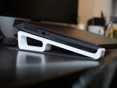 Подставка под ноутбук из двух частей для стола 3D печать белая