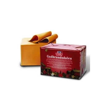 Сир норвежський Карамельний Tine Gudbrandsdalen Fudge Gjetost Гудбрандсайлен сир Брюност Фадж ірисовий Козячий 250г