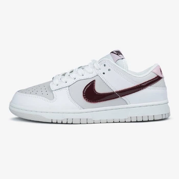 Жіночі кросівки Nike SB Dunk Low Summit White Plum Chalk 37