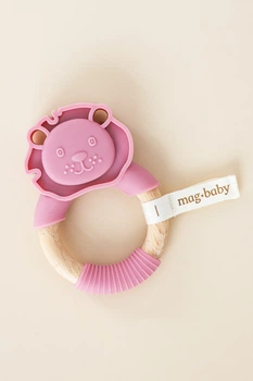 Прорезыватель с деревянным кольцом "Lion", Малиновый MagBaby (5127)