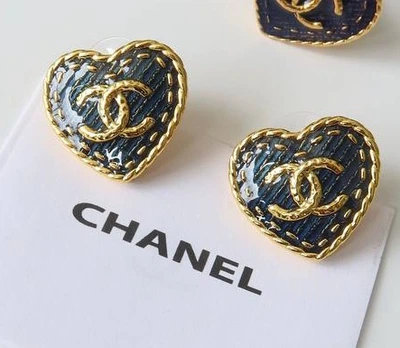 Сережки Chanel золотисті Шанель чорне серце (203)