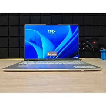 Ноутбук ASUS Vivobook M5606UA 16.0 AMD Ryzen 9 8945HS 5.2 ГГц 32GB 1000GB + Windows 11 Pro + АКБ + ЗП Б/У | 37750