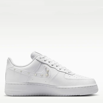 Женские кеды низкие Nike Wmns Air Force 1 07 IU7557-100 37.5 (6.5US) 23.5 см Белые (198958669100)
