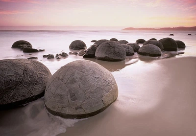 Фотообои MOERAKI BOULDERS 00285 плотная бумага Wizard+Genius 366x254 см