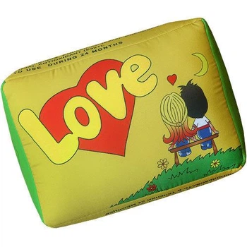 Подушка Love, оригінальний подарунок коханому/коханій жовта Love 34х25х12 см