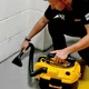 Пилосос промисловий аккмуляторно-мережевий DeWalt DCV582 - зображення 2