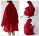 Теплий та м'який плед трансформер із капюшоном Ultra Plush Huggle Blanket XL Червоний - зображення 5