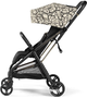 Прогулянкова компактна коляска Peg-Perego Selfie Grafic Gold Графічне золото (IP22000000AB50RO01) - зображення 5