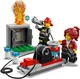 Конструктор LEGO City Грузовик начальника пожарной охраны 201 деталь (60231) - изображение 6