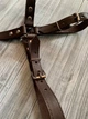 Уздечка для коня Horse Stall с трензелем кожаная коричневая - изображение 5