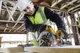 Пила дисковая аккумуляторная DeWalt DCS578NT - изображение 5