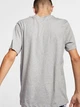 Футболка бавовняна довга чоловіча Nike M Nsw Tee Icon Futura AR5004-063 S Сіра з принтом (0191888621668) - зображення 2
