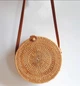 Женская круглая плетеная сумочка Rattan Bali 18х8 см из ротанга на кнопке - изображение 2