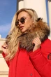 Женское зимнее пальто с натуральным мехом енота Visdeer S красное 551212 - изображение 9