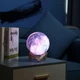 Нічник Світильник настільний 3D Moon COLOR Light Lamp Місяць Космос на пульті та сенсорне керування 15 см з акумулятором 16 кольорів Дитячий нічник - зображення 7