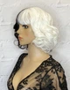 Парик Круэлла Cruella DM-181 каре черно-белый, с имитацией кожи, 26-27 см, термостойкое волокно - изображение 2