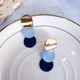 Сережки-підвіски жіночі (біжутерія) геометричні круглі Oxa золотисті з синьо-блакитним - зображення 1
