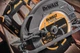 Пила дисковая аккумуляторная бесщеточная DeWalt DCS573NT - изображение 9