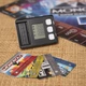 Gra planszowa Hasbro Monopoly Bonusy bez granic (edycja rosyjska) (5010993703036) - obraz 16