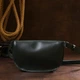Кожаная женская сумка на пояс SHVIGEL среднего размера зеленого цвета (bg163fash90) - изображение 13