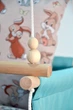 Детская качеля подвесная тканевая Infancy Зайчики из натурального дерева мятная основа от 7 месяцев до 5 лет - изображение 3