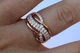 Кольцо Xuping Jewelry восьмерка переплетаются три дорожки из камней р 19 золотистое - изображение 4