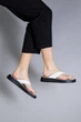 Шлепанцы женские ShoesBand Белые натуральные кожаные на черной толстой подошве на широкую ногу 36 (22,5 см) (66061-1) - изображение 6