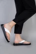 Шлепанцы женские ShoesBand Белые натуральные кожаные на черной толстой подошве на широкую ногу 36 (22,5 см) (66061-1) - изображение 1