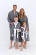 Махровый банный детский халат IDEAL TEXTILE для мальчика с капюшоном, 380 г/м2 серый+белый на 5 лет (116 – 122 см) - изображение 5
