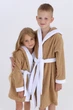 Махровий дитячий халат IDEAL TEXTILE з капюшоном, 380 г/м2 бежевий+білий на 7 років (116-122 см) - зображення 6