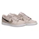 Кроссовки женские Nike Dunk Low Se 40 Бежевий DD7099-200 - изображение 5