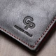 Кожаный стильный зажим для денег унисекс GRANDE PELLE 11541 Черный - изображение 3