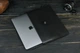 Кожаный чехол для MacBook Дизайн №35, натуральная кожа итальянский Краст, цвет Черный - изображение 2