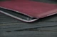 Кожаный чехол для MacBook Дизайн №2 с войлоком, натуральная кожа итальянский Краст, цвет Бордовый - изображение 2