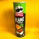 Оригінальні чипси Pringles Flame Medium Kickin' Sour Cream 160 г Принглс Полум'я Чилі Сметана Цибуля (PO-12) - зображення 3