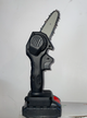 Аккумуляторная цепная мини пила по дереву Garden Art Electric Saw для обрезки веток и распила дров, аккумулятор 7.5Ач Black - изображение 11