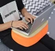 Многофункциональная подушка-подставка SUNROZ Pillow Table для ноутбука 36 * 26 * 15 см Оранжевый (SUN5402) - изображение 6