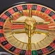 Гра «П'яна рулетка» IG-1805 Матеріал: пластик, скло, метал. Розмір рулетки-підставки: 30,5х30,5х6 див. Вікова категорія: для дорослих. Призначення: для відпочинку в колі друзів. - зображення 3