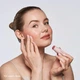 Стік рум'яна + хайлайтер Wander Beauty On-the-Glow Blush & Illuminator Bare/Nude Glow 5.5 - зображення 8