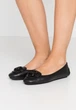Мокасини MICHAEL Michael Kors Lillie Leather Moccasin чорні (розмір 34) - зображення 2