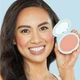 Кремовые румяна с натуральным финишем Tarte Breezy Cream Blush Pink Sky 5 г - изображение 4