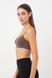 Бесшовный топ на тонких бретелях Giulia CAMI TOP L/XL Brown-deep taupe, топ для спорта - изображение 2