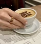 Масивне жіноче кільце з яскравими сяючими коричневими камінцями золотистого кольору (16) - изображение 6